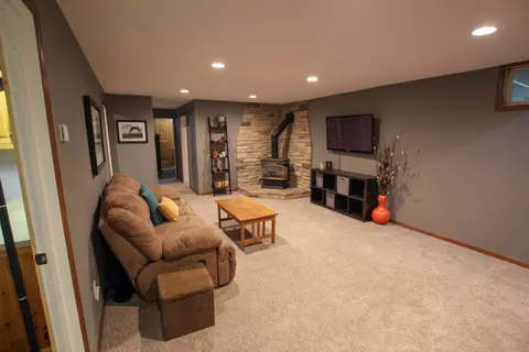901 E Bristol Dr, Bismarck, ND 58501 photo 21