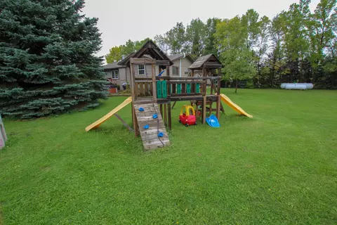 901 E Bristol Dr, Bismarck, ND 58501 photo 43