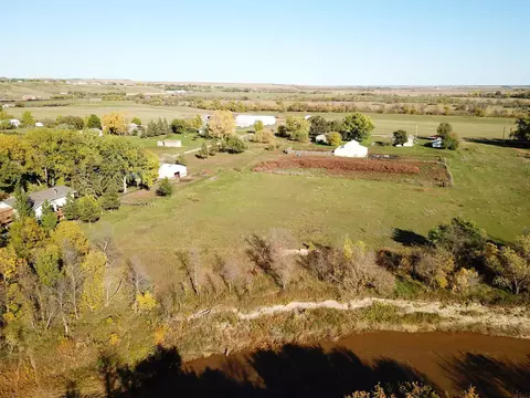 429 County Rd E, Beulah, ND 58523 photo 3