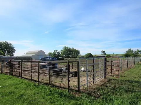 429 County Rd E, Beulah, ND 58523 photo 27