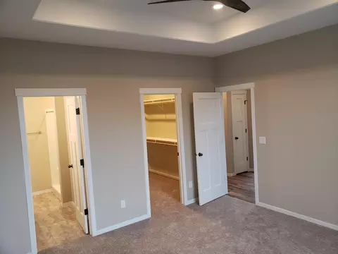 3802 Silver Blvd, Bismarck, ND 58503 photo 6