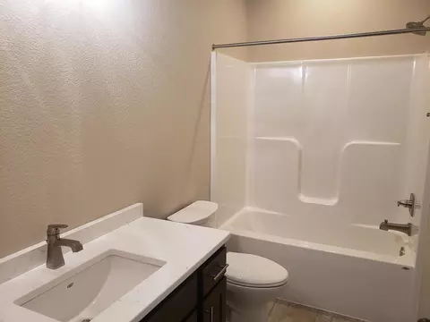 3802 Silver Blvd, Bismarck, ND 58503 photo 11