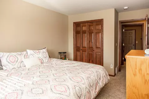 4302 Opal Dr, Bismarck, ND 58503 photo 23
