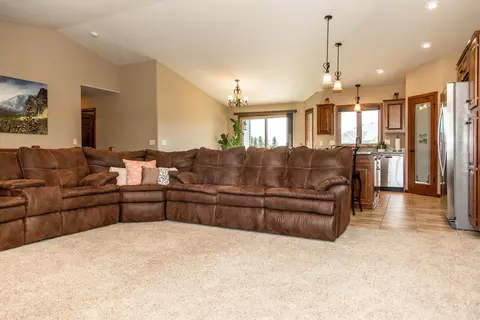 4302 Opal Dr, Bismarck, ND 58503 photo 8
