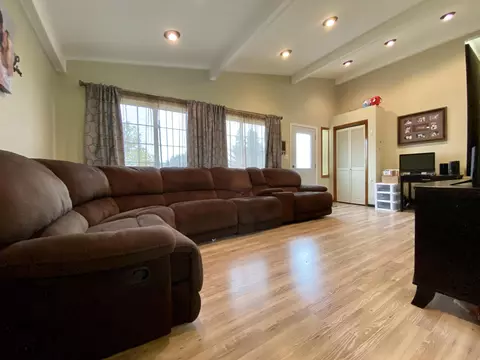 1000 3rd St NW, Mandan, ND 58554 photo 4