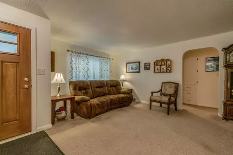 1311 Apache St, Bismarck, ND 58501 photo 3