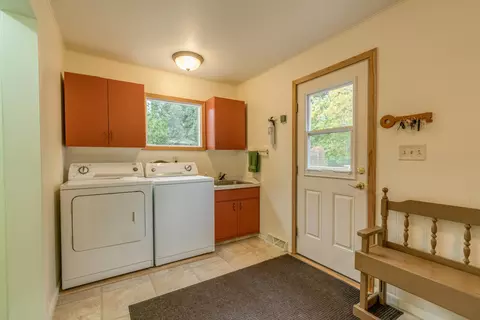 1311 Apache St, Bismarck, ND 58501 photo 14
