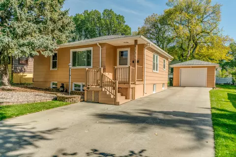 1311 Apache St, Bismarck, ND 58501 photo 28