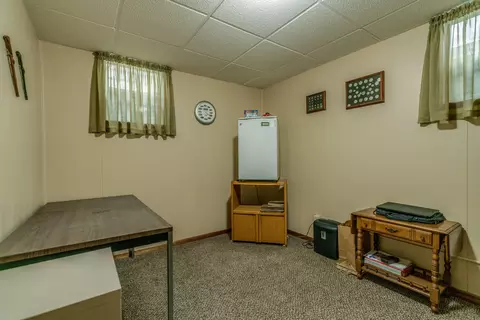 1311 Apache St, Bismarck, ND 58501 photo 24