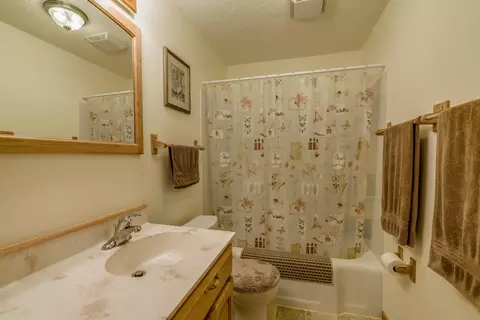 1311 Apache St, Bismarck, ND 58501 photo 19