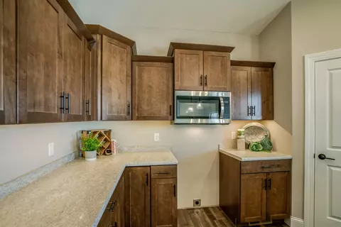 11443 Apple View Ln, Menoken, ND 58558 photo 12