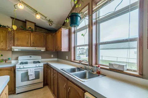 1708 Valley Loop, Bismarck, ND 58503 photo 24