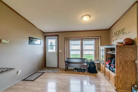 1708 Valley Loop, Bismarck, ND 58503 photo 11