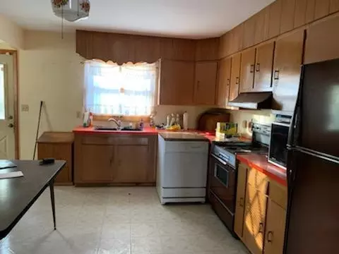 502 Highland St, Rolette, ND 58366 photo 9