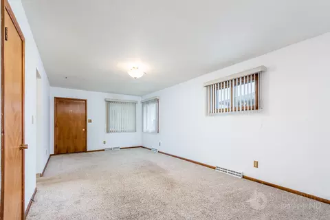 2516 E Rosser Ave, Bismarck, ND 58501 photo 5