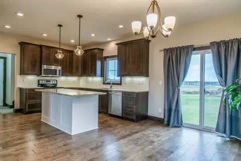5213 Cornice Dr, Bismarck, ND 58503 photo 17
