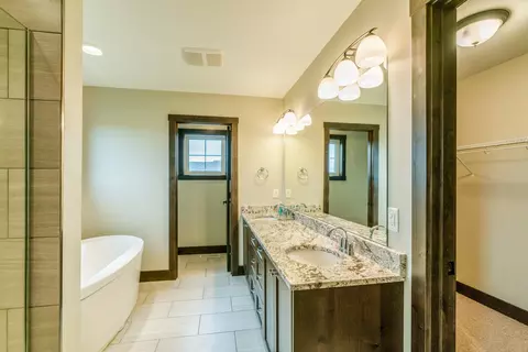 5213 Cornice Dr, Bismarck, ND 58503 photo 34
