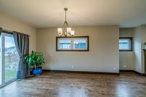5213 Cornice Dr, Bismarck, ND 58503 photo 15