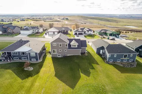 5213 Cornice Dr, Bismarck, ND 58503 photo 63