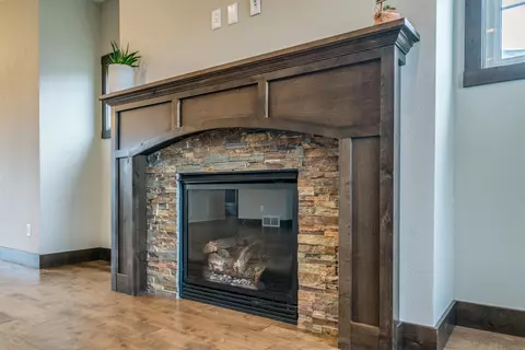 5213 Cornice Dr, Bismarck, ND 58503 photo 12
