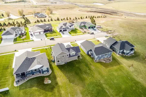 5213 Cornice Dr, Bismarck, ND 58503 photo 62