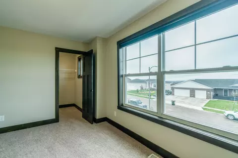 5213 Cornice Dr, Bismarck, ND 58503 photo 47