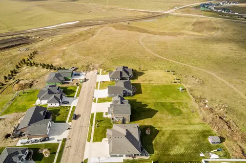 5213 Cornice Dr, Bismarck, ND 58503 photo 61