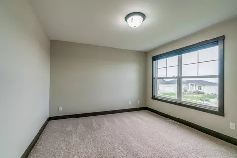 5213 Cornice Dr, Bismarck, ND 58503 photo 43