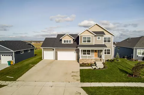 5213 Cornice Dr, Bismarck, ND 58503 photo 5