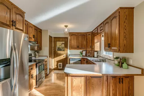 3080 Bernell Dr, Bismarck, ND 58503 photo 13