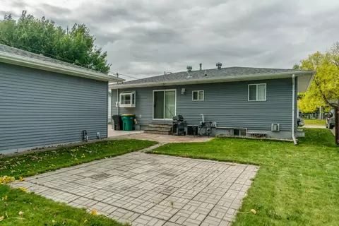 2017 Northridge Dr, Bismarck, ND 58501 photo 12