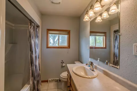 2017 Northridge Dr, Bismarck, ND 58501 photo 23