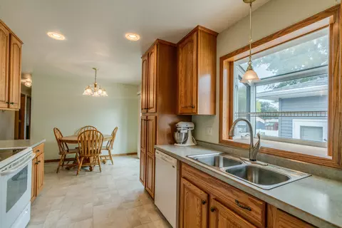2017 Northridge Dr, Bismarck, ND 58501 photo 18