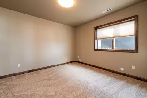 3724 Clairmont Rd, Bismarck, ND 58503 photo 34