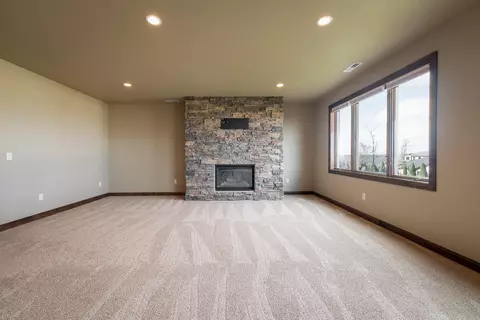 3724 Clairmont Rd, Bismarck, ND 58503 photo 28