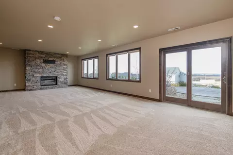 3724 Clairmont Rd, Bismarck, ND 58503 photo 29
