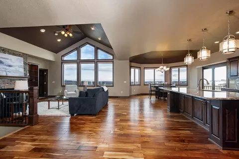 3724 Clairmont Rd, Bismarck, ND 58503 photo 7