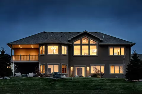 3724 Clairmont Rd, Bismarck, ND 58503 photo 1