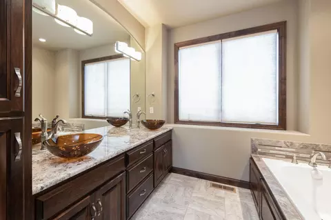 3724 Clairmont Rd, Bismarck, ND 58503 photo 19