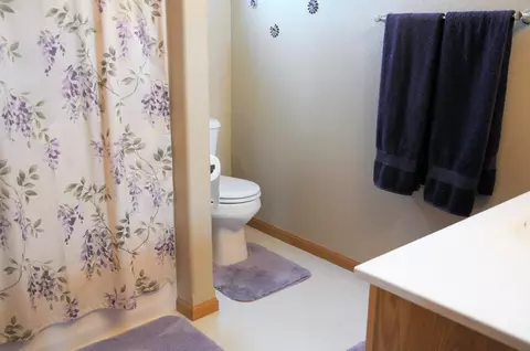 733 Calgary Ave, Bismarck, ND 58503 photo 9