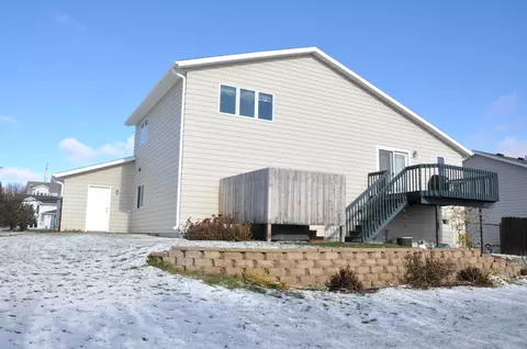 733 Calgary Ave, Bismarck, ND 58503 photo 21