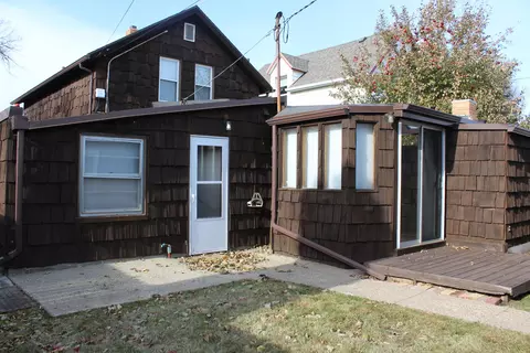 307 N 12th St, Bismarck, ND 58501 photo 2