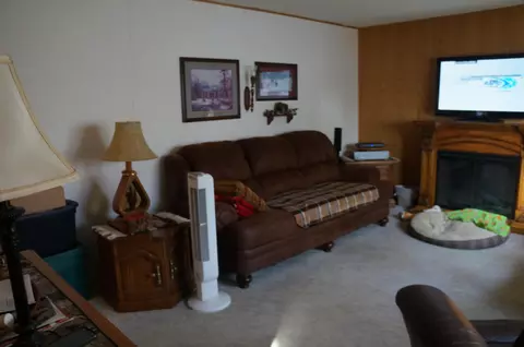 204 E Coyote St, Mandan, ND 58554 photo 6