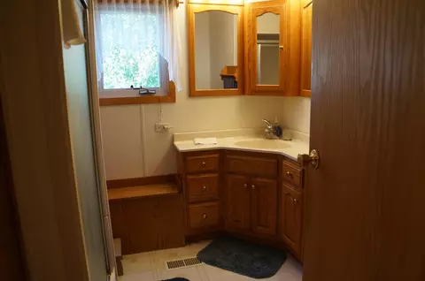 204 E Coyote St, Mandan, ND 58554 photo 11