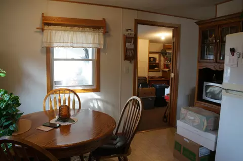 204 E Coyote St, Mandan, ND 58554 photo 5