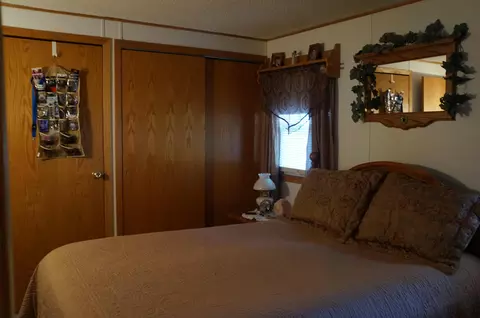 204 E Coyote St, Mandan, ND 58554 photo 9