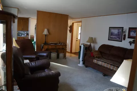 204 E Coyote St, Mandan, ND 58554 photo 7