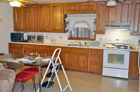 930 N 15th St, Bismarck, ND 58501 photo 32