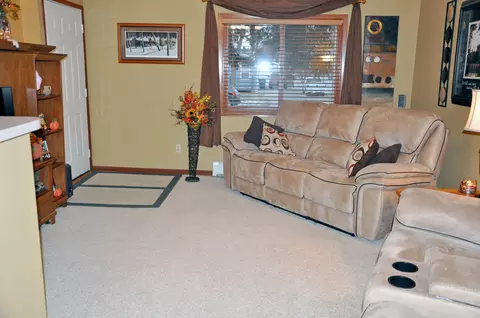 930 N 15th St, Bismarck, ND 58501 photo 4