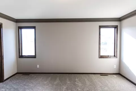 618 Flint Dr, Bismarck, ND 58503 photo 18